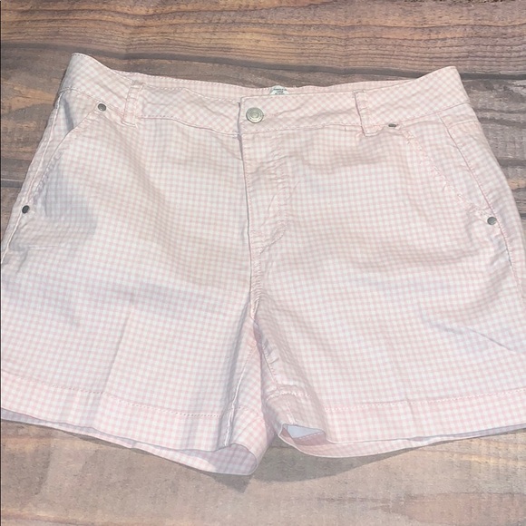 Artisan NY Shorts - Picture 7 of 8